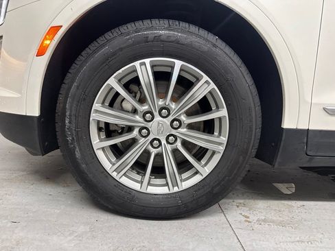 Used 2017 Cadillac XT5 Luxury FWD image 23