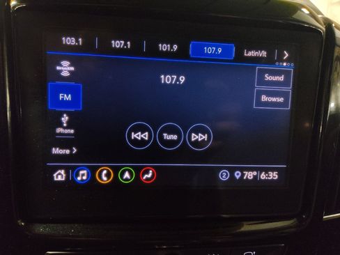 Used 2020 Chevrolet Traverse RS w/ LPO, Floor Liner Package FWD image 25