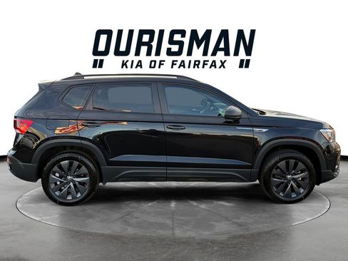 Used 2022 Volkswagen Taos S image 7