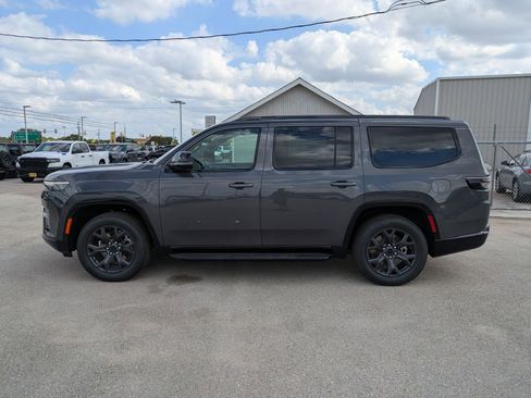 New 2026 Jeep Grand Wagoneer Limited AWD/4WD image 6