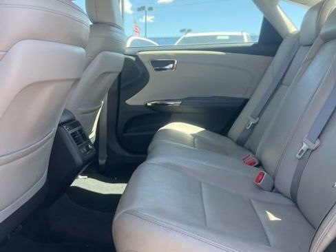 Used 2013 Toyota Avalon Limited image 21