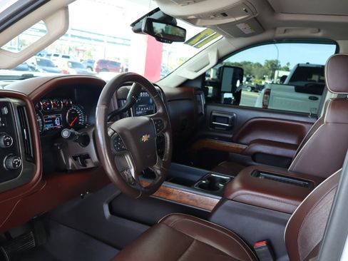 Used 2017 Chevrolet Silverado 2500 High Country w/ Duramax Plus Package image 15