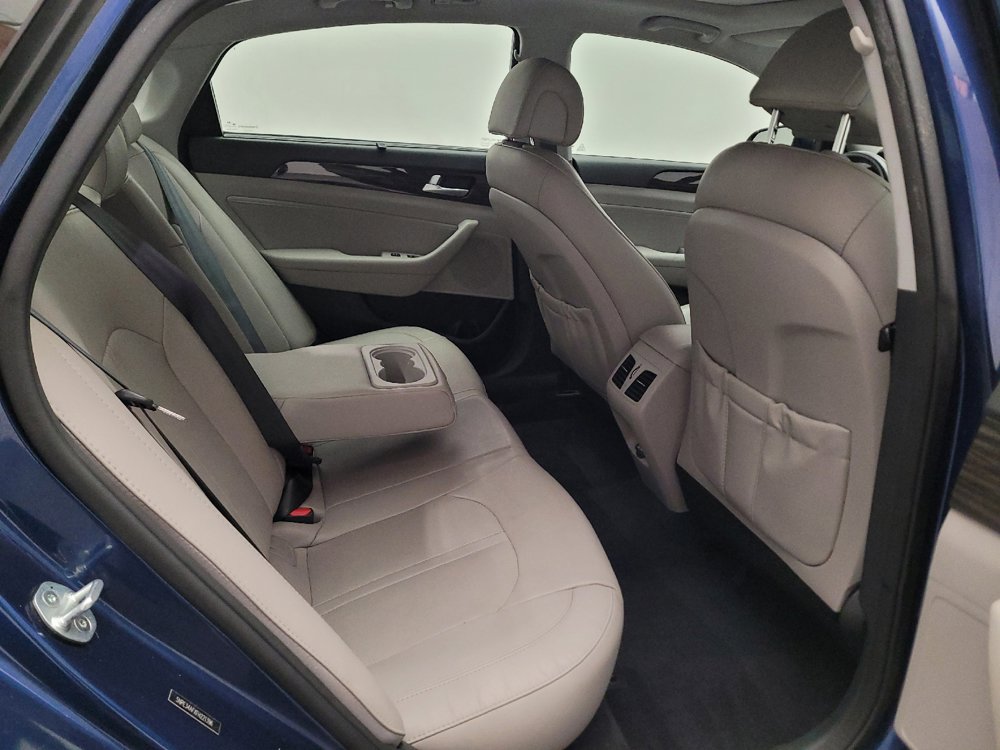 Used 2015 Hyundai Sonata Limited w/ Option Group 06 FWD image 19