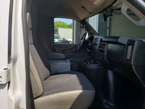 Used 2020 Chevrolet Express 2500 w/ Driver Convenience Package RWD image 21