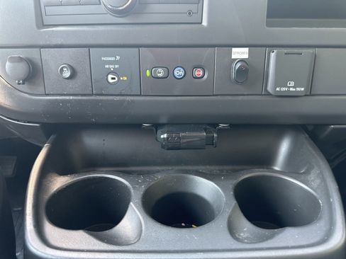 New 2025 Chevrolet Express 3500 w/ Power Convenience Package image 35