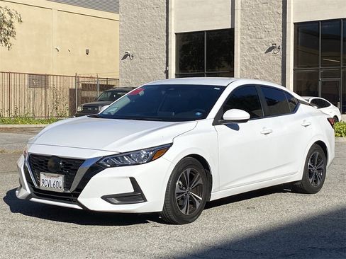 Certified 2022 Nissan Sentra SV w/ Trunk Package image 2