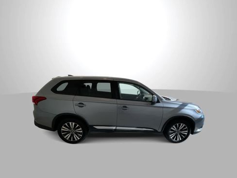 Used 2020 Mitsubishi Outlander SE AWD/4WD image 9