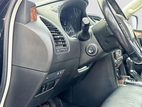 Used 2020 Nissan Armada SL w/ Premium Package image 10