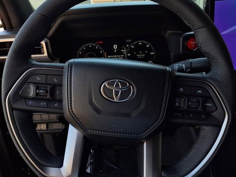 New 2025 Toyota Tacoma TRD Off-Road image 15