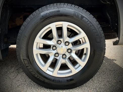Used 2019 Chevrolet Silverado 1500 LT w/ All-Star Edition AWD/4WD image 37