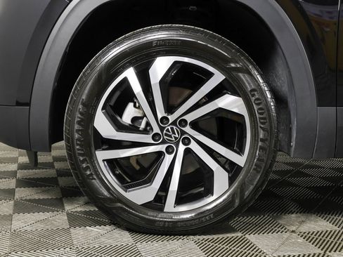 Certified 2023 Volkswagen Atlas SEL AWD/4WD image 25