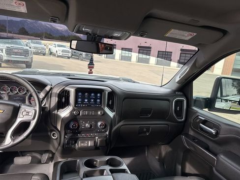 Used 2021 Chevrolet Silverado 2500 LTZ AWD/4WD image 9