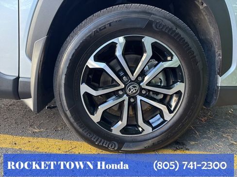 Used 2025 Toyota Corolla Cross AWD Hybrid image 20