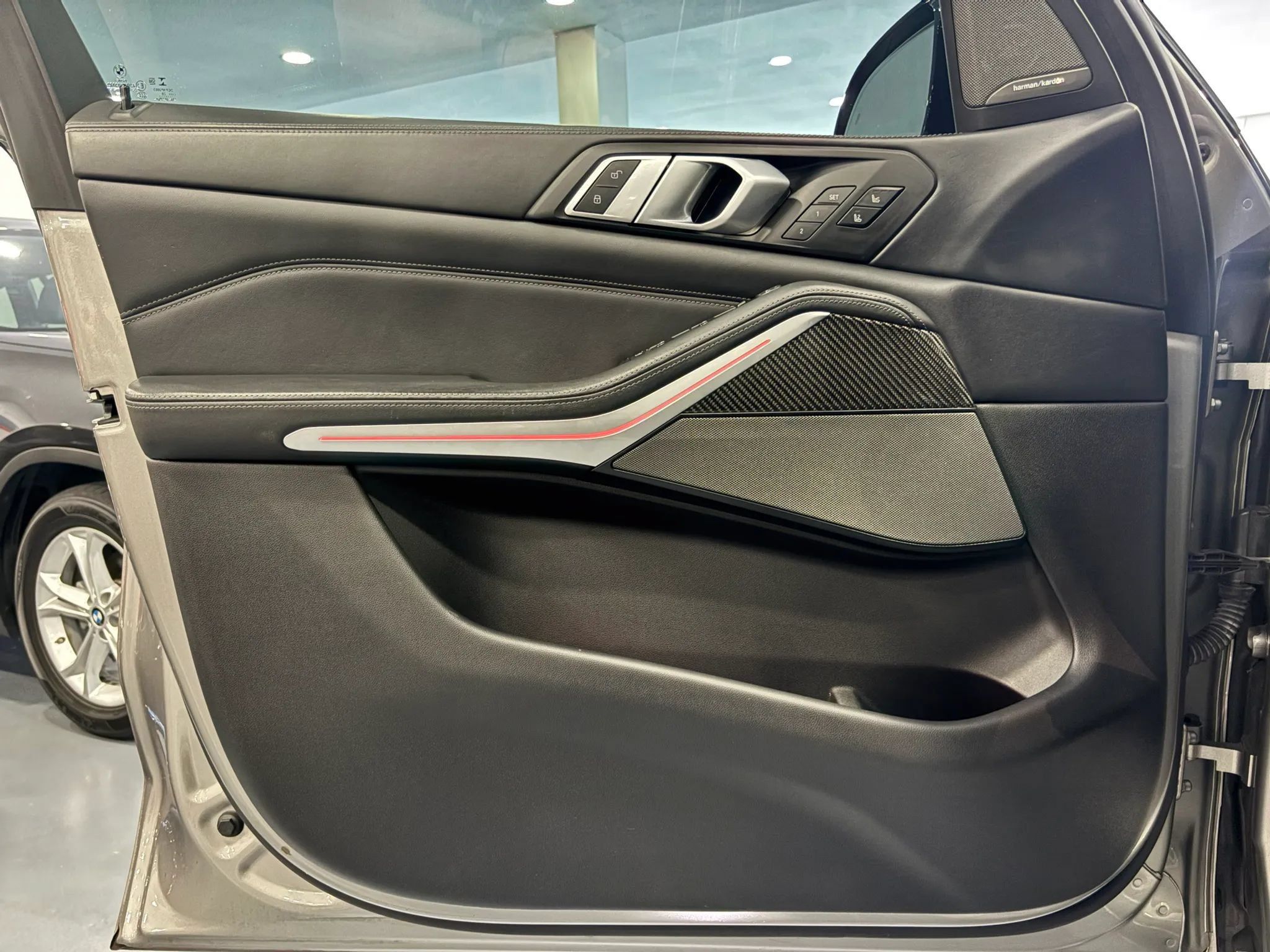 Used 2020 BMW X5 M w/ Executive Package AWD/4WD image 41