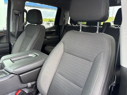 Used 2024 Chevrolet Silverado 1500 LT RWD image 15
