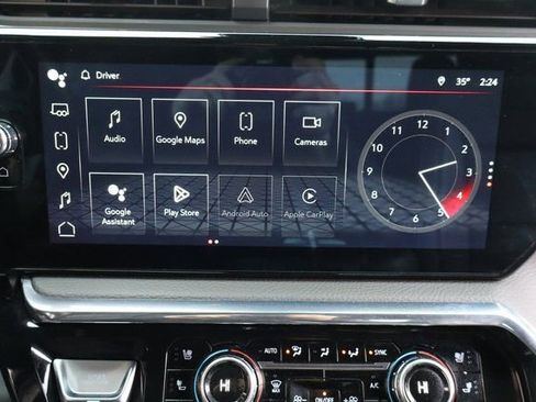 Used 2025 GMC Sierra 3500 Denali w/ Denali Reserve Package image 11