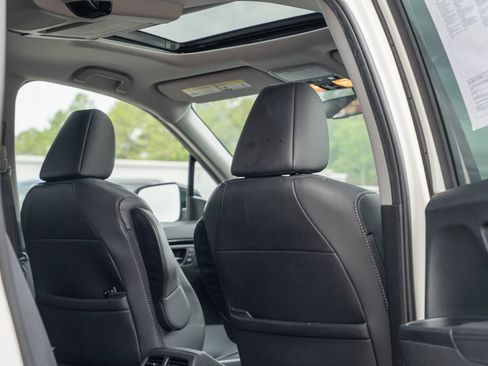 Used 2019 Honda Pilot Touring image 15