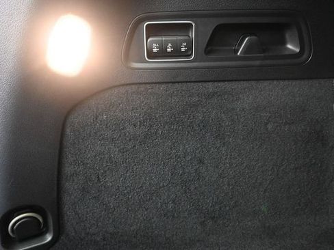 Used 2026 Mercedes-Benz GLS 450 4MATIC image 25
