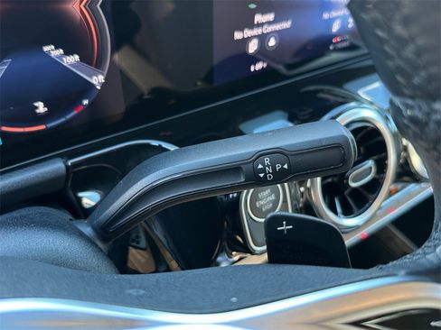 Used 2023 Mercedes-Benz GLA 250 4MATIC image 28