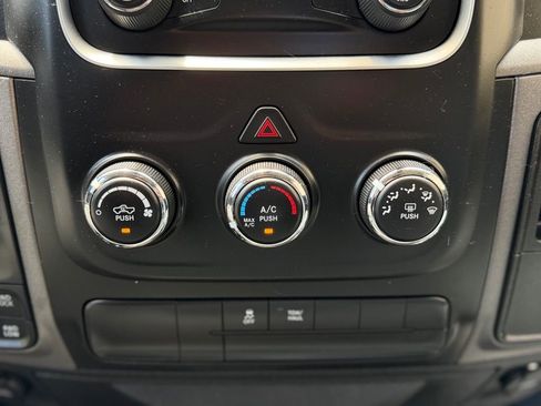 Used 2018 RAM 1500 Express w/ Express Value Package AWD/4WD image 37