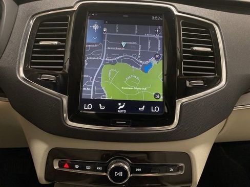 Used 2018 Volvo XC90 T6 Momentum w/ Convenience Package AWD/4WD image 34