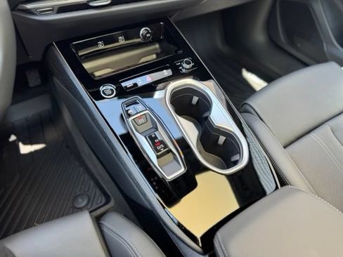 New 2026 Audi A6 Premium Plus AWD/4WD image 15