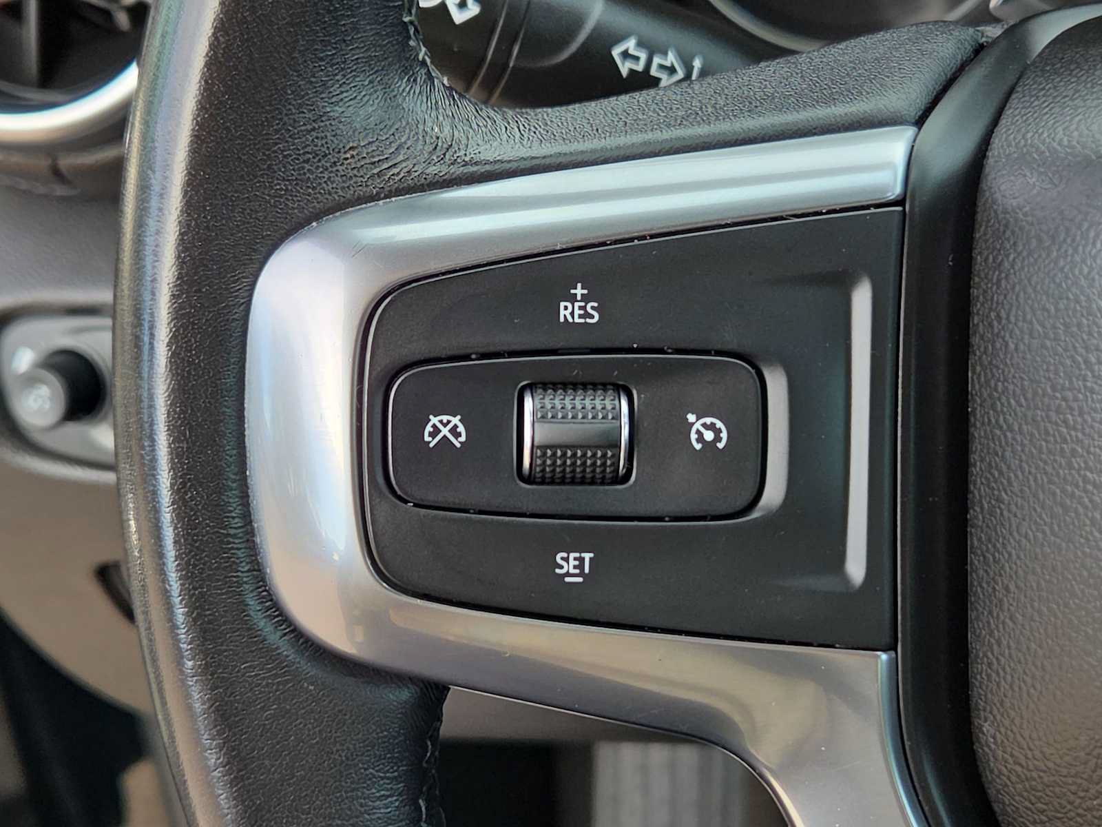 Used 2020 Chevrolet Blazer LT FWD image 23
