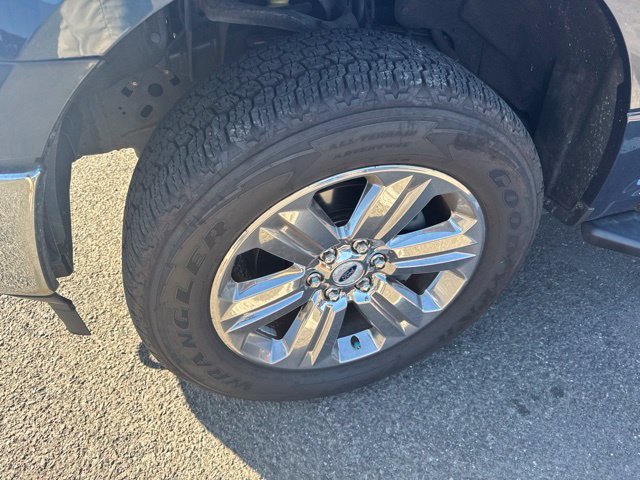 Used 2018 Ford F150 XLT w/ Equipment Group 302A Luxury AWD/4WD image 3
