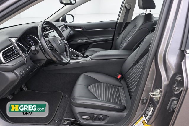 Used 2019 Toyota Camry SE w/ Convenience Package FWD image 10