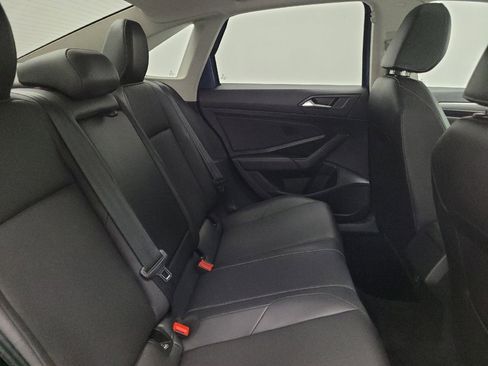 Used 2020 Volkswagen Jetta SE FWD image 19