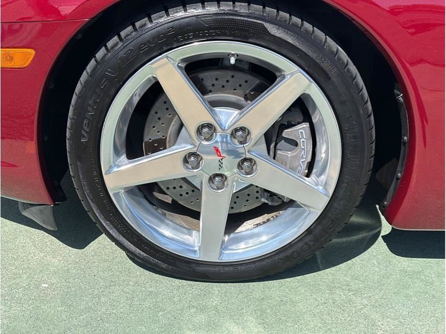 Used 2006 Chevrolet Corvette Convertible w/ Preferred Equipment Group RWD image 12