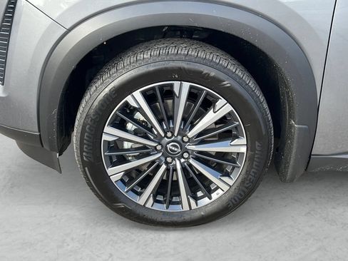 New 2026 Nissan Pathfinder Platinum FWD image 24