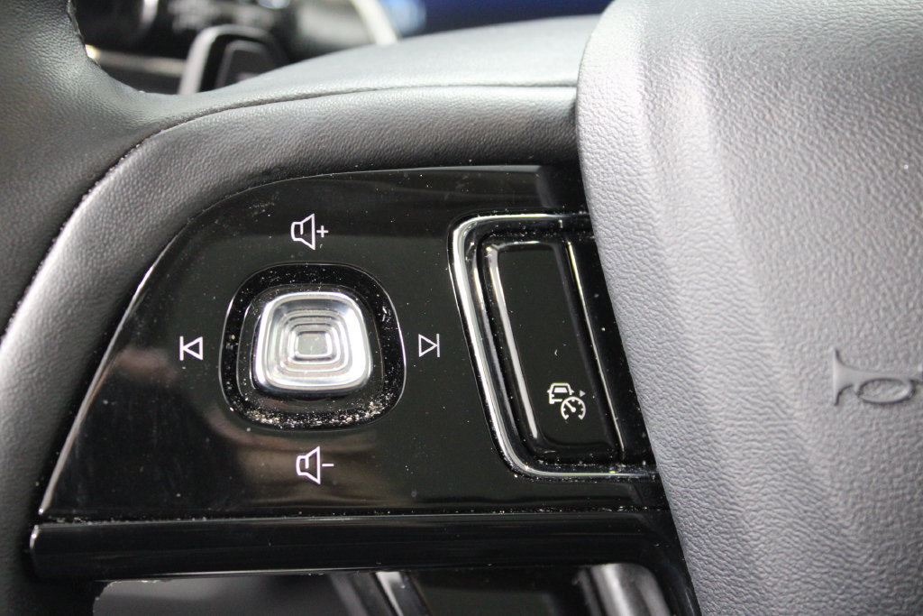 Used 2023 Lincoln Corsair AWD w/ Equipment Group 101A image 27