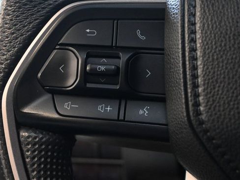 Used 2024 Toyota Tacoma TRD Off-Road image 14