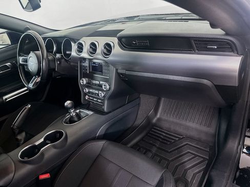 Used 2020 Ford Mustang GT RWD image 27