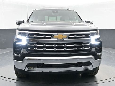New 2026 Chevrolet Silverado 1500 LTZ w/ LTZ Premium Package image 3