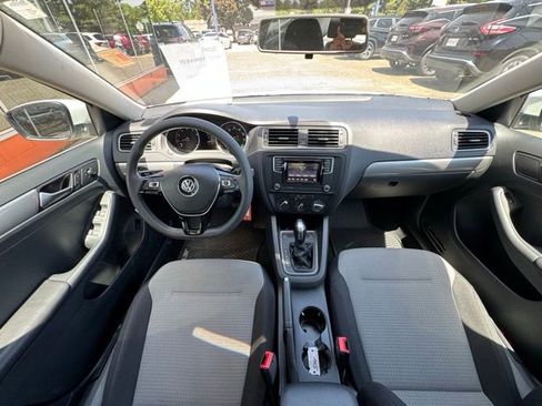 Used 2017 Volkswagen Jetta S FWD image 16