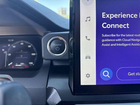 Used 2025 Toyota 4Runner Limited AWD/4WD image 16