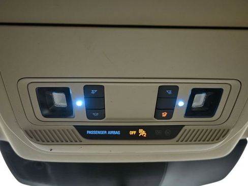 Used 2021 Ford Explorer XLT image 22