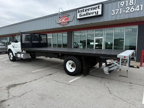 Used 2019 Ford F650 2WD Regular Cab Super Duty image 4