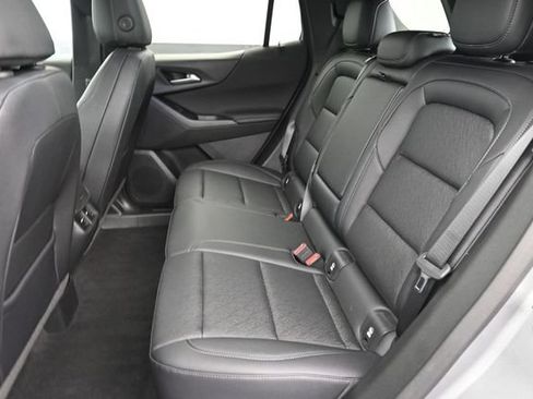 Used 2026 Chevrolet Equinox LT w/ Convenience Package II AWD/4WD image 25