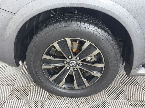 Used 2017 Nissan Armada Platinum w/ Captain Seat Package AWD/4WD image 8