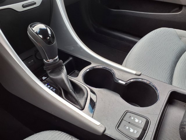 Used 2015 Hyundai Sonata Hybrid FWD image 16