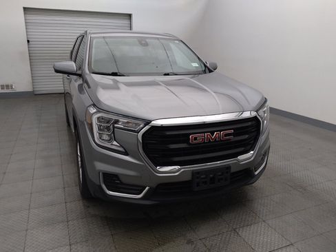 Used 2023 GMC Terrain SLE FWD image 14
