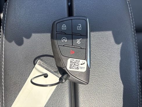 Certified 2024 Buick Envision Avenir AWD/4WD image 35