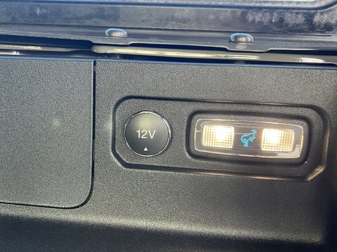 New 2025 Ford Bronco Outer Banks w/ Sasquatch Package AWD/4WD image 7