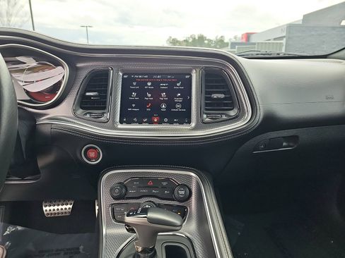 Used 2020 Dodge Challenger SRT Hellcat w/ Plus Package image 21