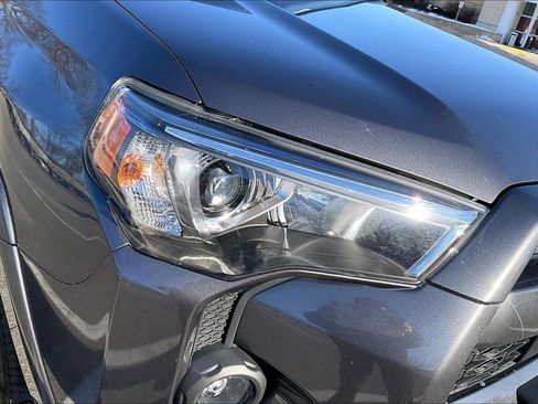 Used 2023 Toyota 4Runner SR5 Premium w/ Moonroof Package AWD/4WD image 32