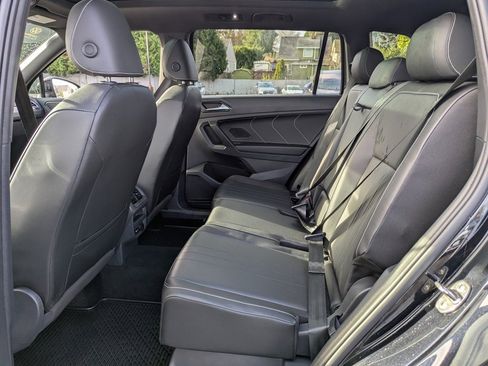 Certified 2023 Volkswagen Tiguan SE R-Line image 29