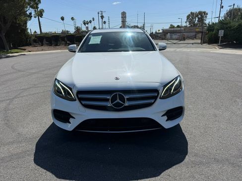 Used 2020 Mercedes-Benz E 350 Sedan image 2
